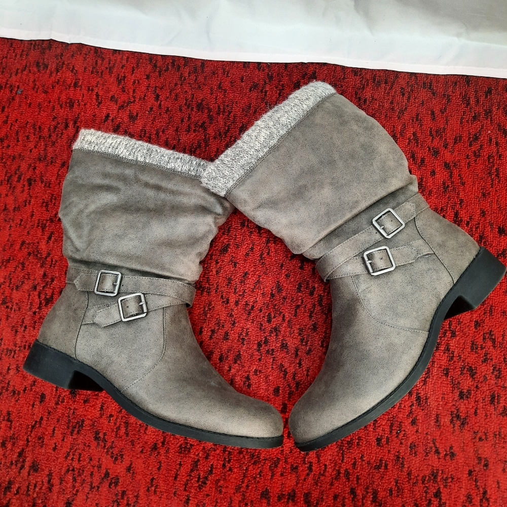 Torrid Women's Booties Sweater Knit Trim Buckle Accent Gray Size 11